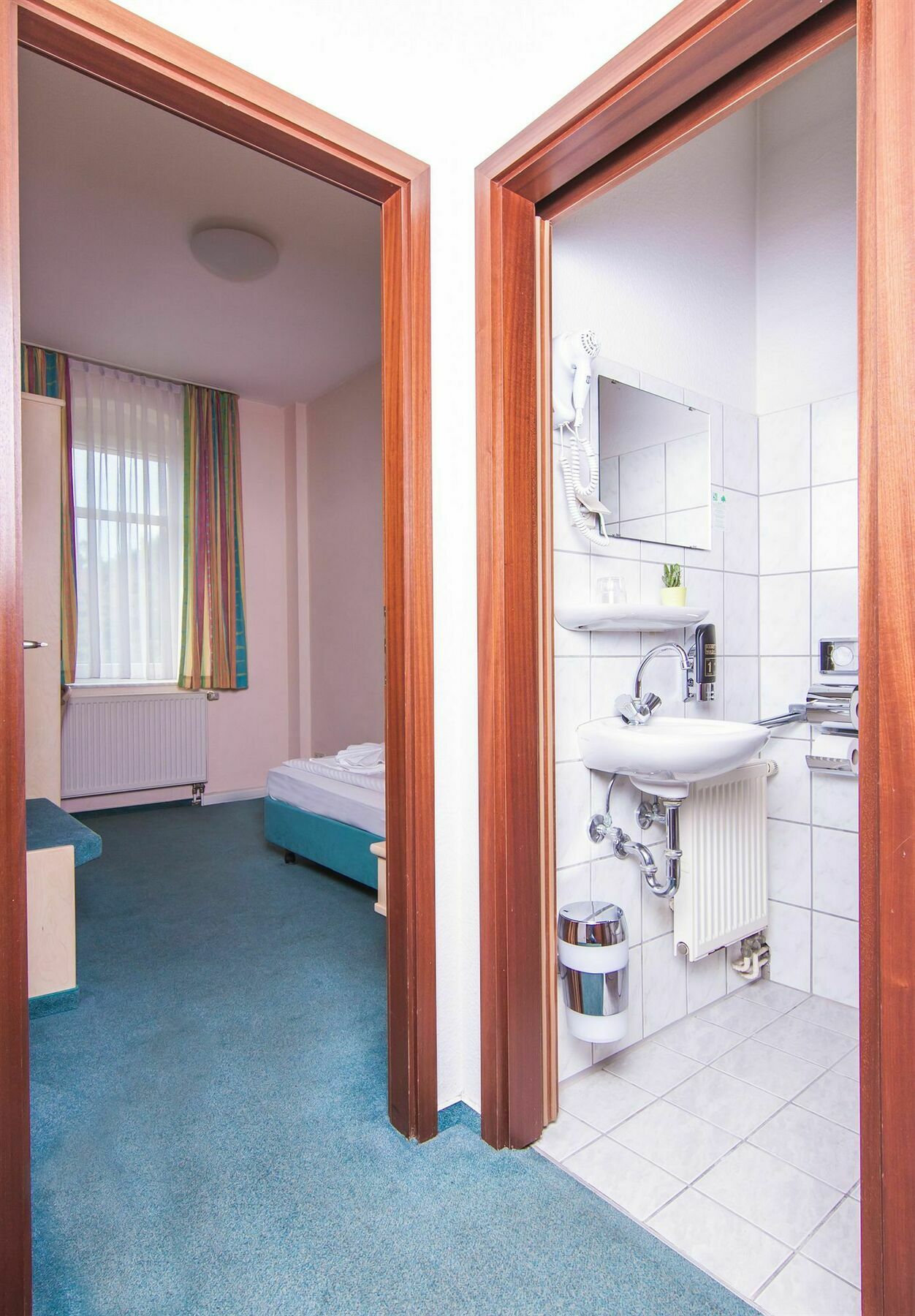Gasthof Hotel-pension Odin Berlin